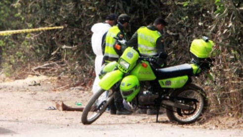 Efectivos de seguridad hallan los cuerpos de dos jóvenes desaparecidos en Colombia Latinoamérica