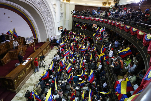 Venezuela: Allanan inmunidad de cuatro diputados para que sean juzgados por presunta traición a la patria Latinoamérica