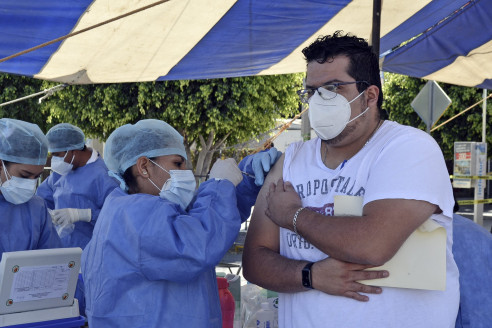 México aplica más de 182 millones de dosis de vacuna contra la covid-19 México
