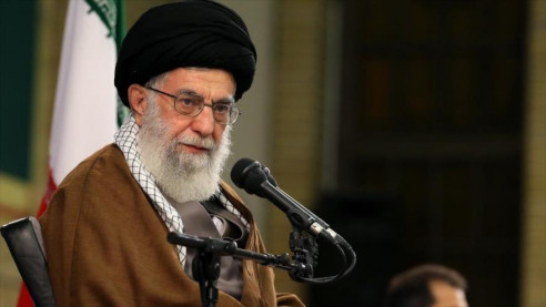 Líder iraní destaca operación marítima que rompió bloqueo de EE.UU. llevando combustible a Venezuela Mundo