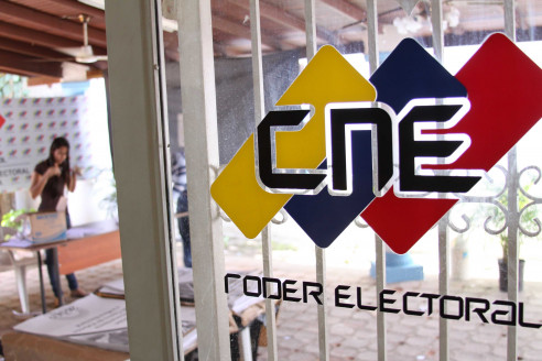 Diálogo en Venezuela: Gobierno y oposición instalan mesa para formar un nuevo CNE Latinoamérica