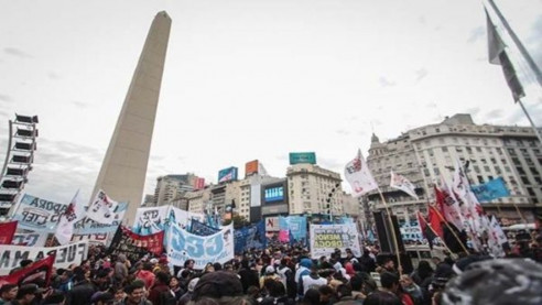 Pueblo de Argentina retoma las calles por crisis económica y social Latinoamérica
