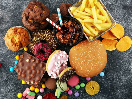 Alimentos ultraprocesados aumentan riesgo de enfermedades crónicas y muerte prematura Alimentación