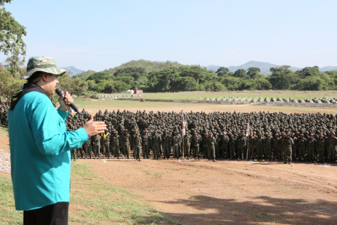 Maduro denunció conspiración de EE.UU. para debilitar y dividir a los militares venezolanos Latinoamérica