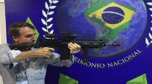 Bolsonaro propone que todo aquel que mate a un ladrón no vaya a la cárcel Latinoamérica