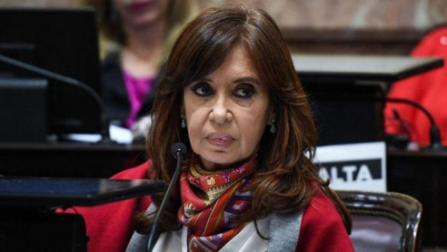 Cristina Kirchner exige la libertad de Lula y cese de la persecución en su contra tras revelaciones Latinoamérica