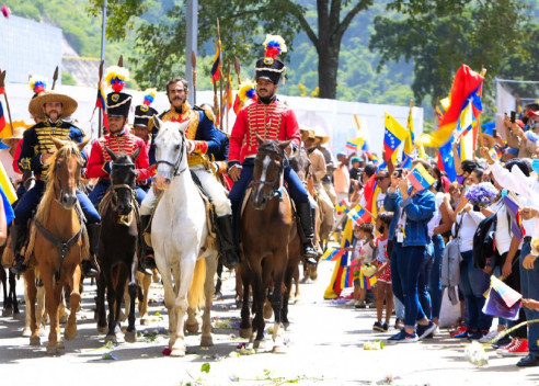 En Venezuela conmemoraron la entrada triunfal del Libertador Simón Bolívar a Caracas hace 200 años Actualidad