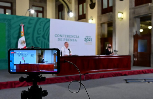 Vacunación a personas de 49 a 40 años, en junio México