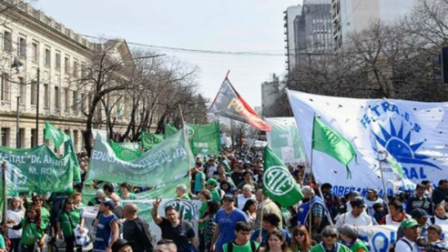 Fuerza trabajadora paraliza este martes Argentina Latinoamérica