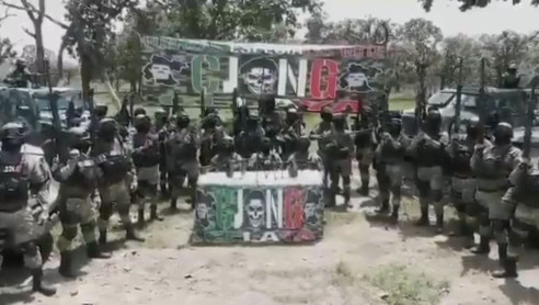 (Videos) Guerra entre cárteles mexicanos se apodera de las redes sociales México