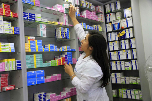 Estudio Sernac: Diferencias entre un medicamento referente y un bioequivalente genérico llegan a casi $45 mil Chile
