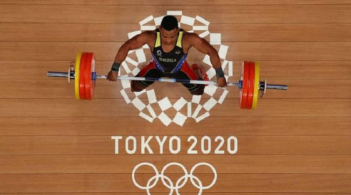 Presidente Maduro felicita al pesista Julio Mayora tras lograr primera medalla para Venezuela en los JJ.OO. de Tokio Latinoamérica
