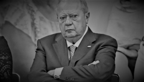 ¿Por qué la Fiscalía de México investiga a Carlos Romero Deschamps? México