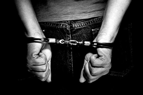 Mujeres que sufren abortos en El Salvador son tratadas como 'homicidas' Género