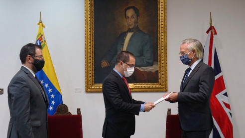 Venezuela entrega nota de protesta a Reino Unido en rechazo a su política injerencista Latinoamérica