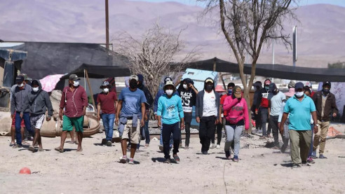 Jeanine Añez impide regreso de 500 bolivianos varados en Chile Latinoamérica