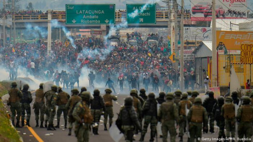 Declaran estado de emergencia grave en Quito: Se desbordan las protestas Latinoamérica