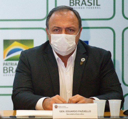 Internado ministro de Salud de Brasil por complicaciones de COVID-19 Latinoamérica