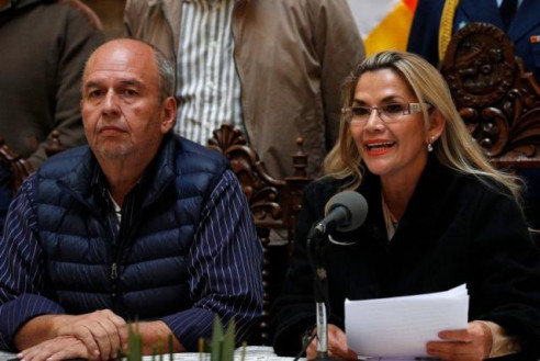 Parlamento de Bolivia pide que se abran procesos penales por corrupción contra 4 ministros de Áñez Actualidad