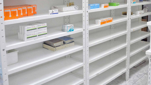 Ejecutivo venezolano denuncia que EE.UU. rastrea compras de medicinas para impedirlas Venezuela