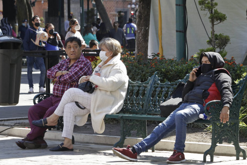 México registra récord de contagios por covid-19 en un día México