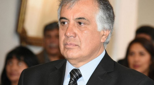El embajador de Bolivia en España renuncia a su cargo por la crisis política Latinoamérica
