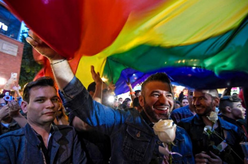 Ecuador avanza en la legalización del matrimonio civil igualitario Género
