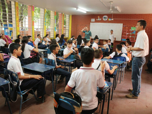 Ministro Ceballos garantiza bioseguridad en el regreso a clases Venezuela