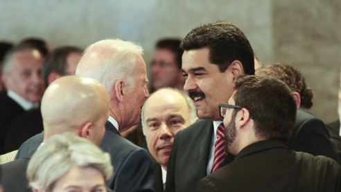 Revelan que Biden buscaría negociar con Maduro, mientras ignora a Guaidó Latinoamérica