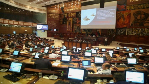 Asamblea de Ecuador aprueba Código de Salud que incluye aborto por emergencia Ecuador