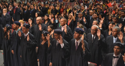 Universitarios celebran 16 años de la casa de los saberes, la Universidad Bolivariana de Venezuela Latinoamérica