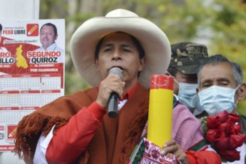 Perú: Castillo suspende actividades de campaña por descompensación respiratoria Latinoamérica