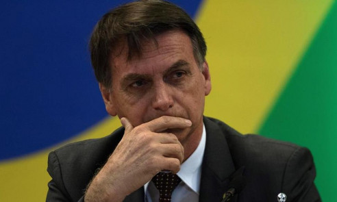 Presión obliga a Bolsonaro a dar un paso atrás: Ya no se podrán portar fusiles en las calles Latinoamérica