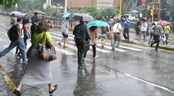 En Venezuela atienden a regiones afectadas por intensas lluvias Venezuela