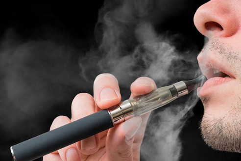 México declara alerta sanitaria máxima por vapeadores México