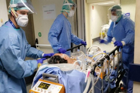 Covid-19: Chile supera los 2.000 casos positivos por primera vez en tres meses Chile