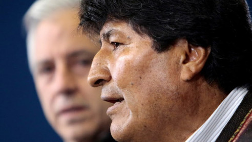 Evo Morales renuncia a la Presidencia para preservar la paz en el país Latinoamérica