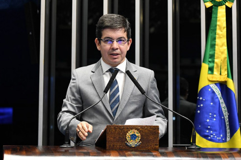 Senadores notificaron al Supremo de Brasil para que autorice investigación contra Bolsonaro Latinoamérica