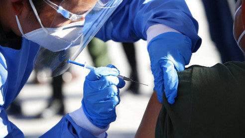 Médica mexicana desarrolló encefalitis luego de recibir vacuna de Pfizer contra Covid-19 Covid 19 - Coronavirus