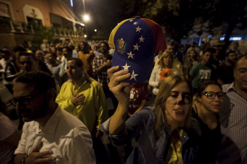 Oposición venezolana se debate entre primarias y consenso para megaelecciones del 21-N Venezuela