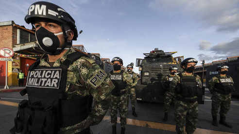 Tras intensas protestas que encendieron el país Duque anunció militarización de las calles de Colombia Latinoamérica