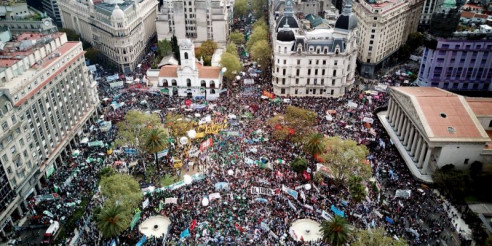 Trabajadores de Argentina convocan a paro general de 24 horas Argentina