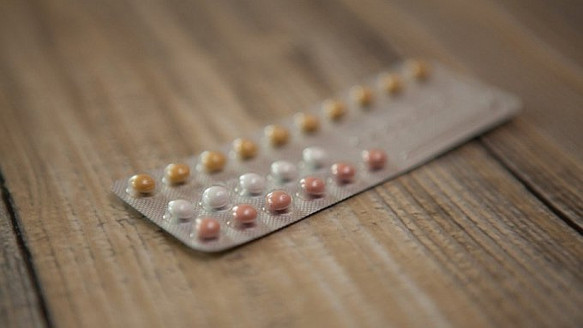 El derecho a la maternidad, el rol de la educación sexual integral y los anticonceptivos fallidos en la visión de dos matronas en las trincheras Chile