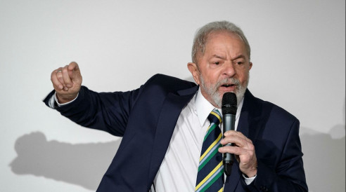 Lula le pide a Bolsonaro que deje de ser 