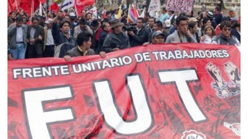 Sindicato de trabajadores de Ecuador convoca manifestación para exigir el pago a los empleados públicos Latinoamérica
