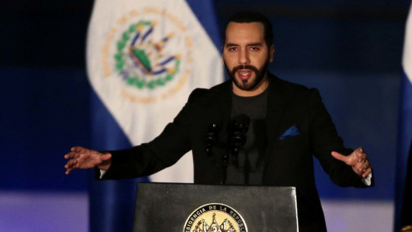 Exdiplomático de partido opositor salvadoreño no descarta un golpe de Estado o magnicidio contra Bukele por financiamiento de EE. UU. Actualidad