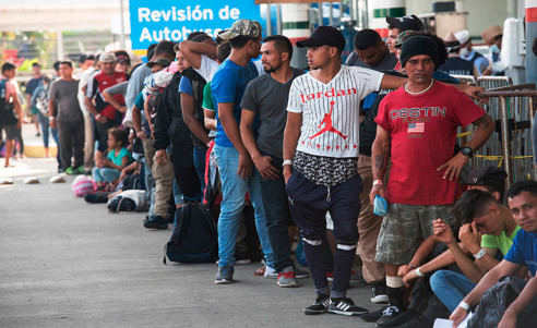 México continúa proceso para retornar a migrantes hondureños Latinoamérica