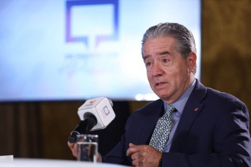 Ecuador: renunció ministro de Salud tras escándalos por vacunas Latinoamérica