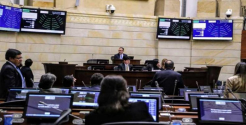 Senadora de la FARC electa segunda vicepresidente del Senado colombiano Colombia