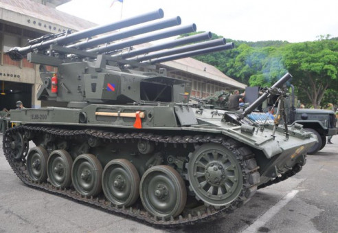 Conozca el tanque multicañón de Venezuela (+ video y fotos) Venezuela